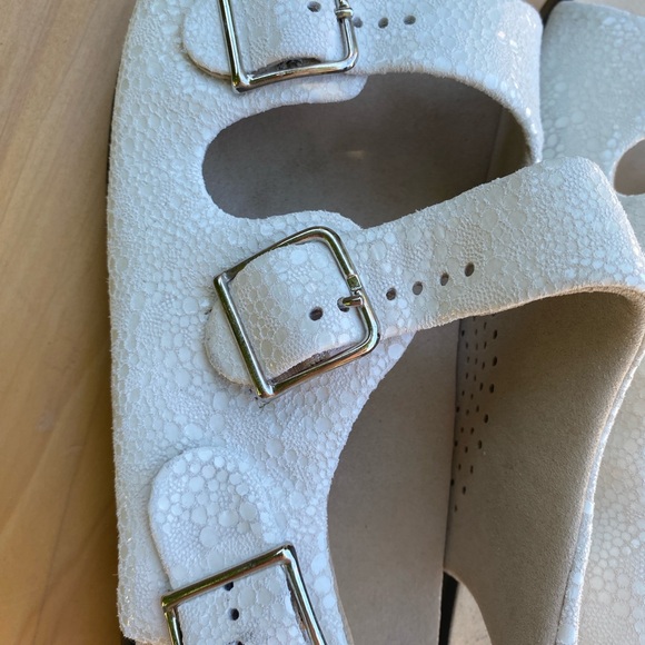 SAS Women's, Relaxed Sandal, Leather, Vanilla, Size 10 ½ Wide - Picture 12 of 12